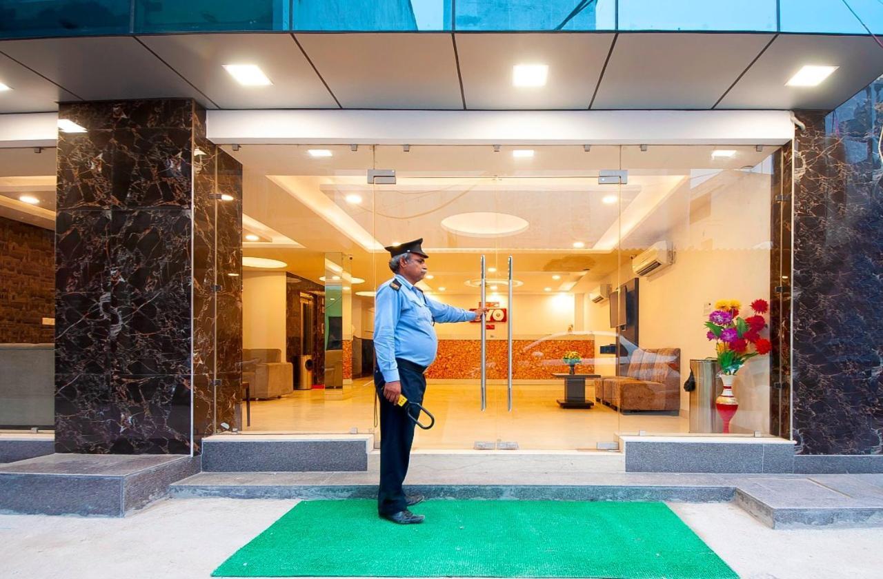 Hotel Belwood Suites - Near New Delhi Airport Экстерьер фото